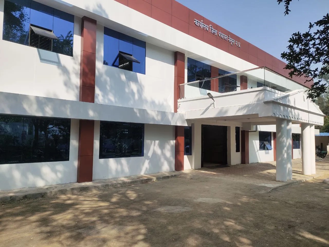 मनरेगा नाम बदला, हालात वही: बैतूल में तीन लाख पंजीकृत मजदूर, काम पर सिर्फ 14 हजार