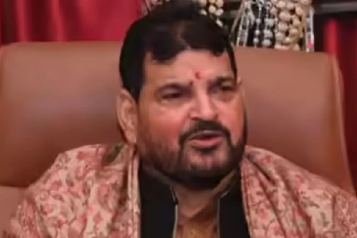 जिंदा रहा तो जरूर जाऊंगा संसद…मुझे साजिश के तहत बाहर निकाला; जीवन भर रहेगा अखिलेश यादव का एहसान