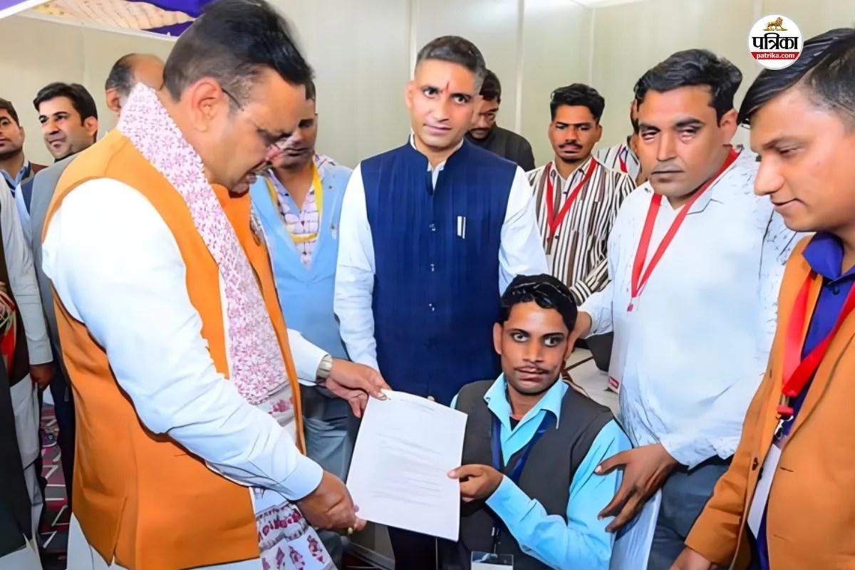 Jaipur: 12वीं पास, बीए हूं…12 हजार की नौकरी सुनकर मायूस हुए युवा, रोजगार मेले में बेरोजगारी की तस्वीर