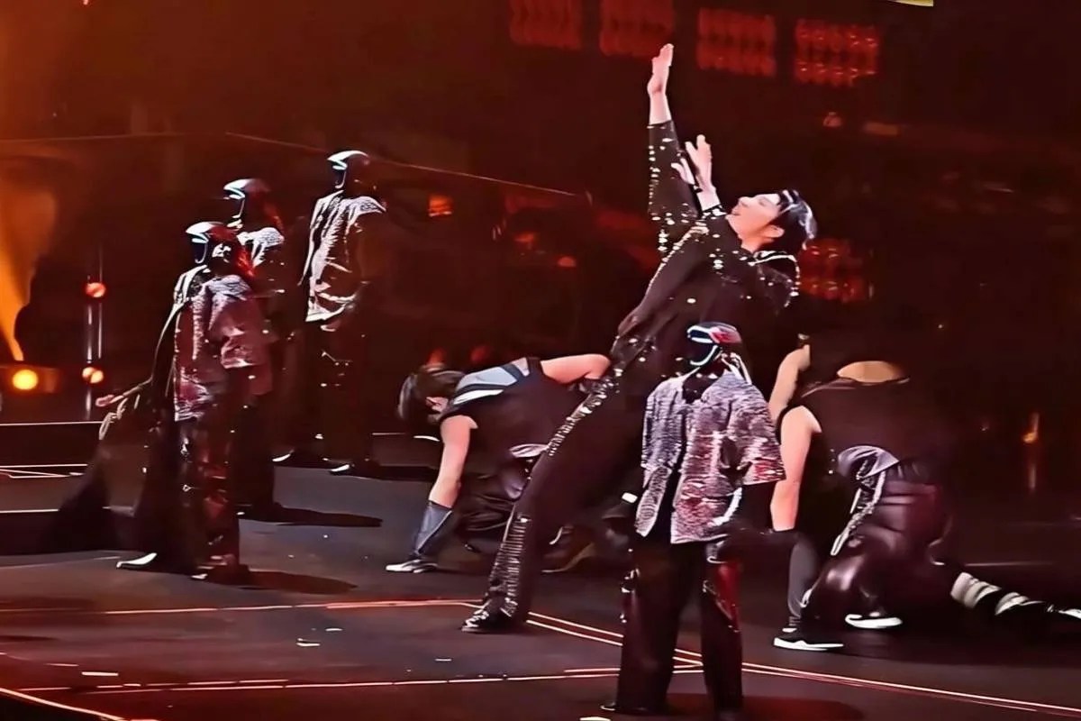 Humanoid: क्रिसमस-न्यू ईयर से पहले रोबोट्स ने मचाया धमाल, एक कार्यक्रम में कर दिया कुछ ऐसा, देखते रह गए…