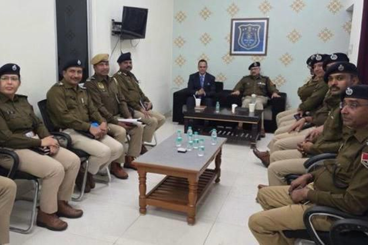 मुख्य सचिव वी. श्रीनिवास ने किया मानसरोवर थाने का दौरा, डिजिटल पुलिसिंग की सराहना