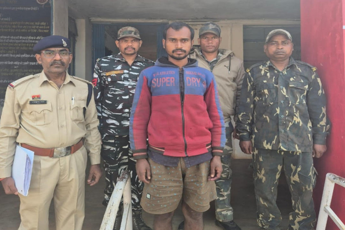 Murder in prank: मजाक में दूसरे की जेब से रुपए निकालकर युवक ने गिन दिया, गुस्से में डंडे से इतना पीटा की हो गई मौत