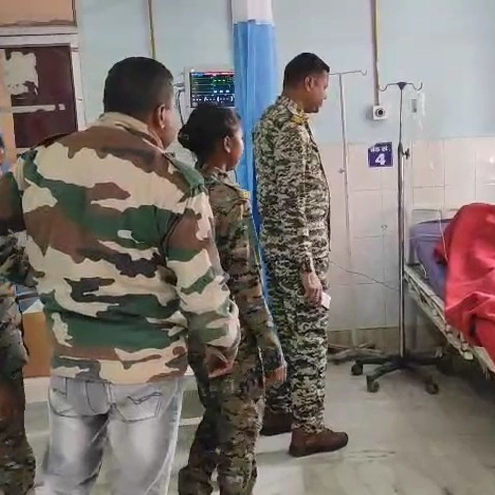 गुमला में स्कूटी की टक्कर से वृद्ध महिला की मौत:नशे में धुत एक युवक हिरासत में, स्कूटी सवार दूसरा युवक फरार