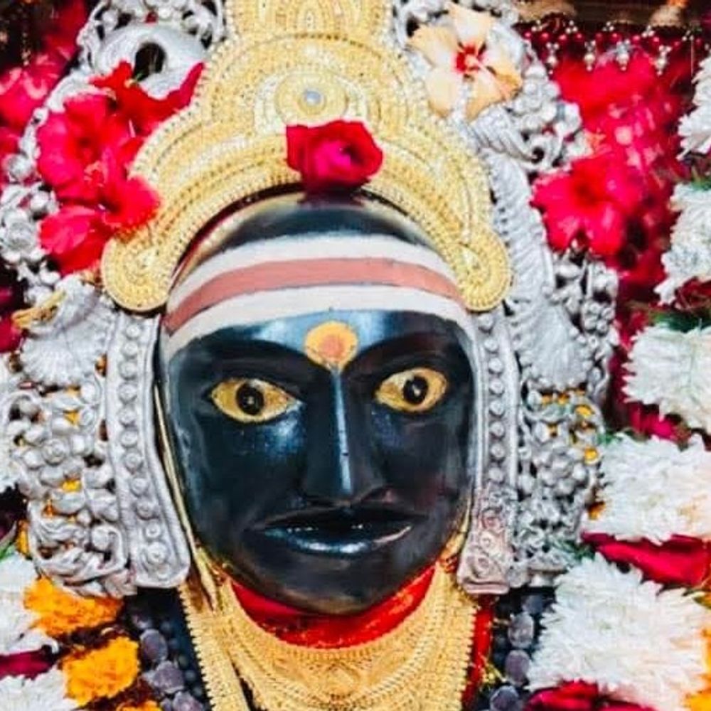 गोपालगंज के थावे मंदिर में VIP दर्शन स्थगित:17 दिसंबर को हुई चोरी के बाद प्रशासन का निर्णय