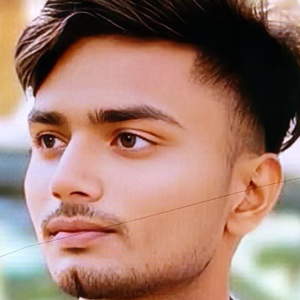 सीतापुर में यौन शोषण के आरोपी का शव मिला:परिजनों ने युवती और उसके परिवार पर लगाया शादी के दबाव का आरोप