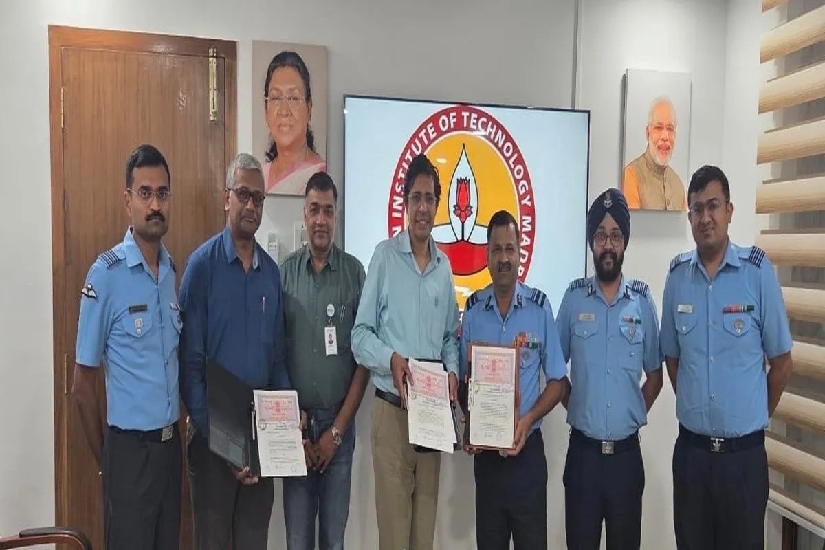 आइएएफ-आइआइटी मद्रास के बीच स्वदेशी एयरबोर्न डिजिटल संचार प्रणाली के लिए समझौता