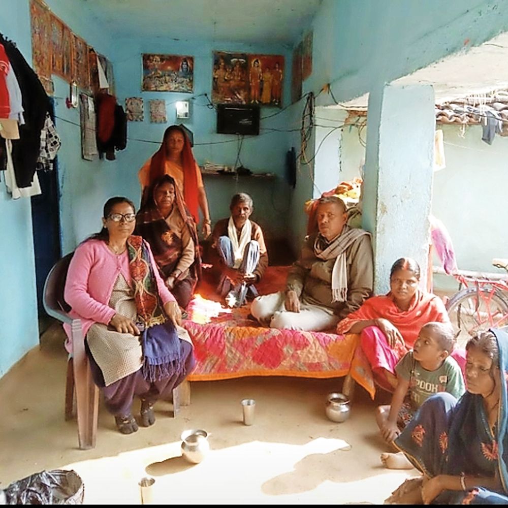 लातेहार के डीपीआरओ की मां की पुण्यतिथि मनाई गई