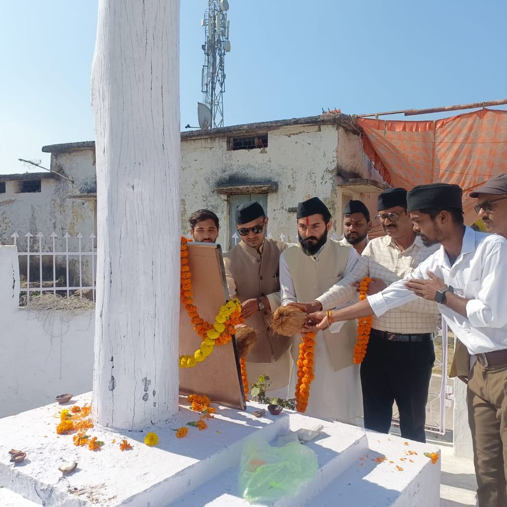 गुरु घासीदास के बताए मार्ग पर चलने की शपथ ली