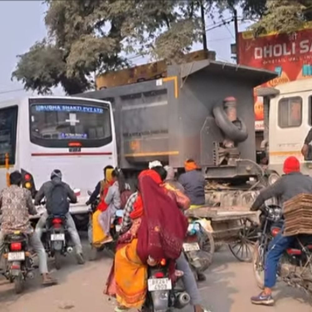 अतिक्रमण से जूझ रहा नवीनगर यातायात व्यवस्था भी चरमराई