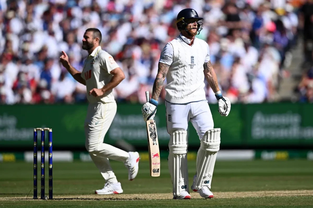 AUS vs ENG: ऑस्ट्रेलिया के 152 रन के जवाब में मात्र 110 पर ऑलआउट हुआ इंग्लैंड, पहले ही दिन गिरे 20  विकेट