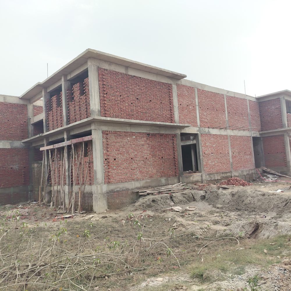 अयोध्या में अत्याधुनिक राजकीय पॉलिटेक्निक का निर्माण:अमानीगंज में 18.77 करोड़ की लागत, 50%कार्य पूरा, जुलाई 2026 तक कार्य पूर्ण करने का लक्ष्य