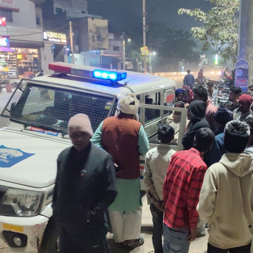 बक्सर में कुख्यात इंद्रजीत कोइरी सहित 3 हिरासत में:करोड़ों के सैंड बोवा सांप की तस्करी का आरोप