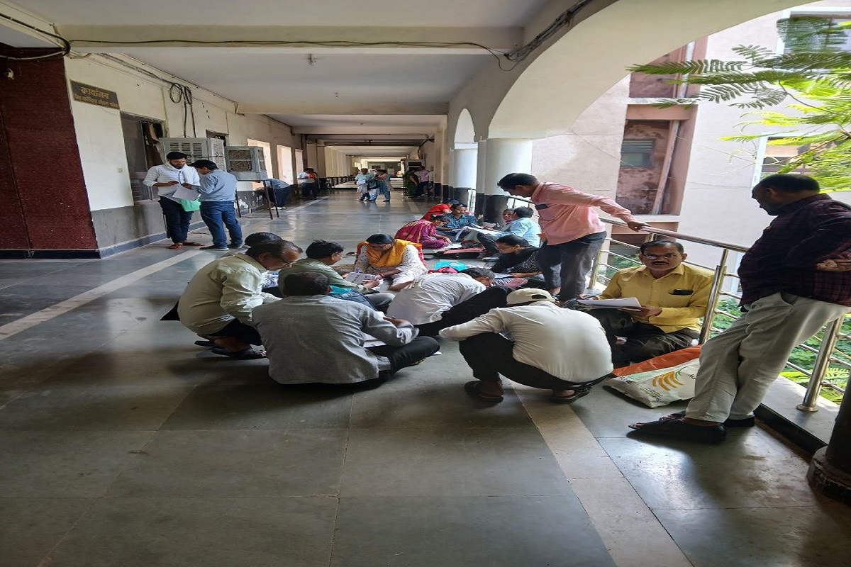 एसआइआर काम पूरा, 2.52 लाख के नाम बिना नोटिस के कटेंगे नाम, 70 हजार के पास जाएगा नोटिस