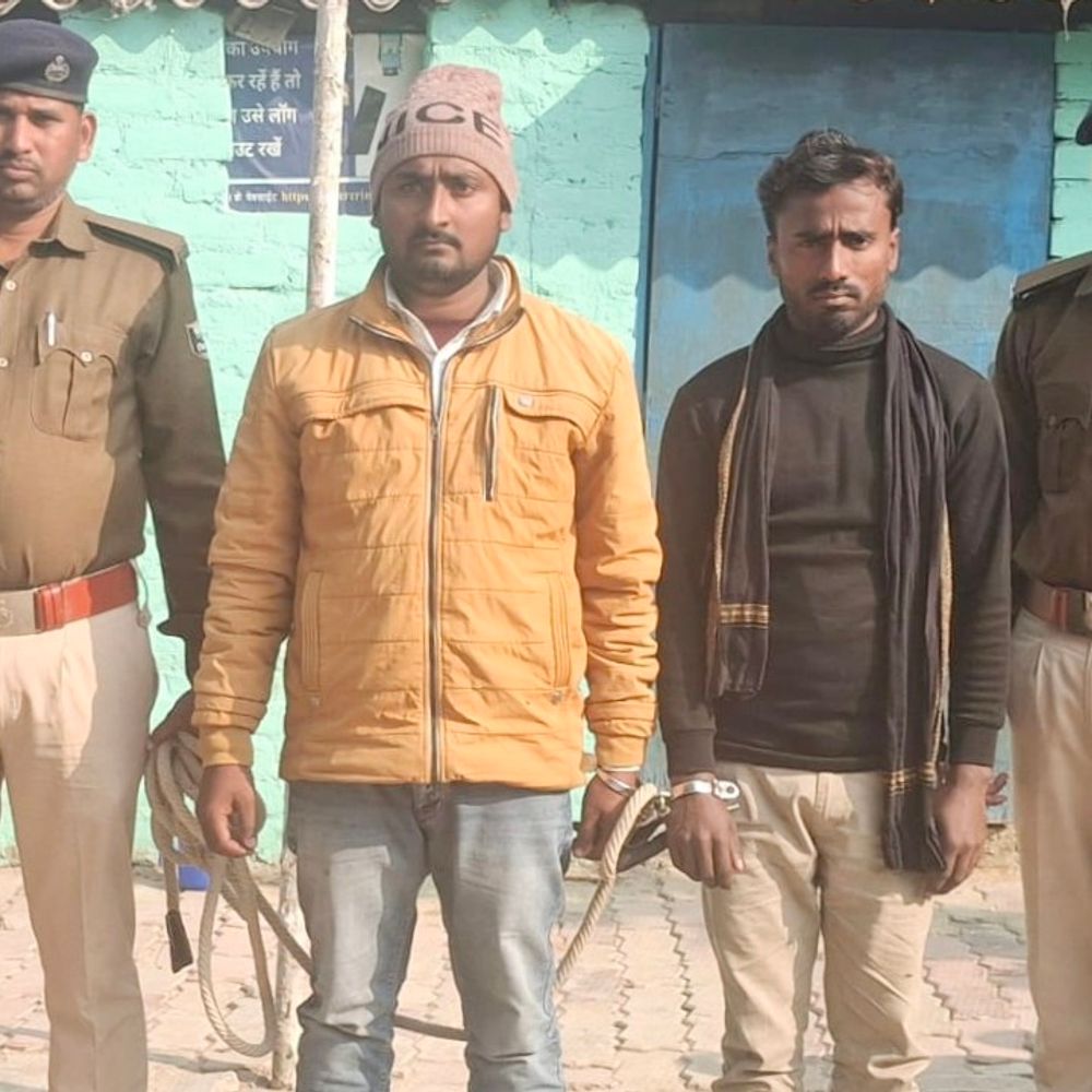 तस्करी के मवेशियों से भरा पिकअप वैन जब्त:शेखपुरा में दो पशु तस्कर गिरफ्तार, एक पर दर्ज हैं कई मामले