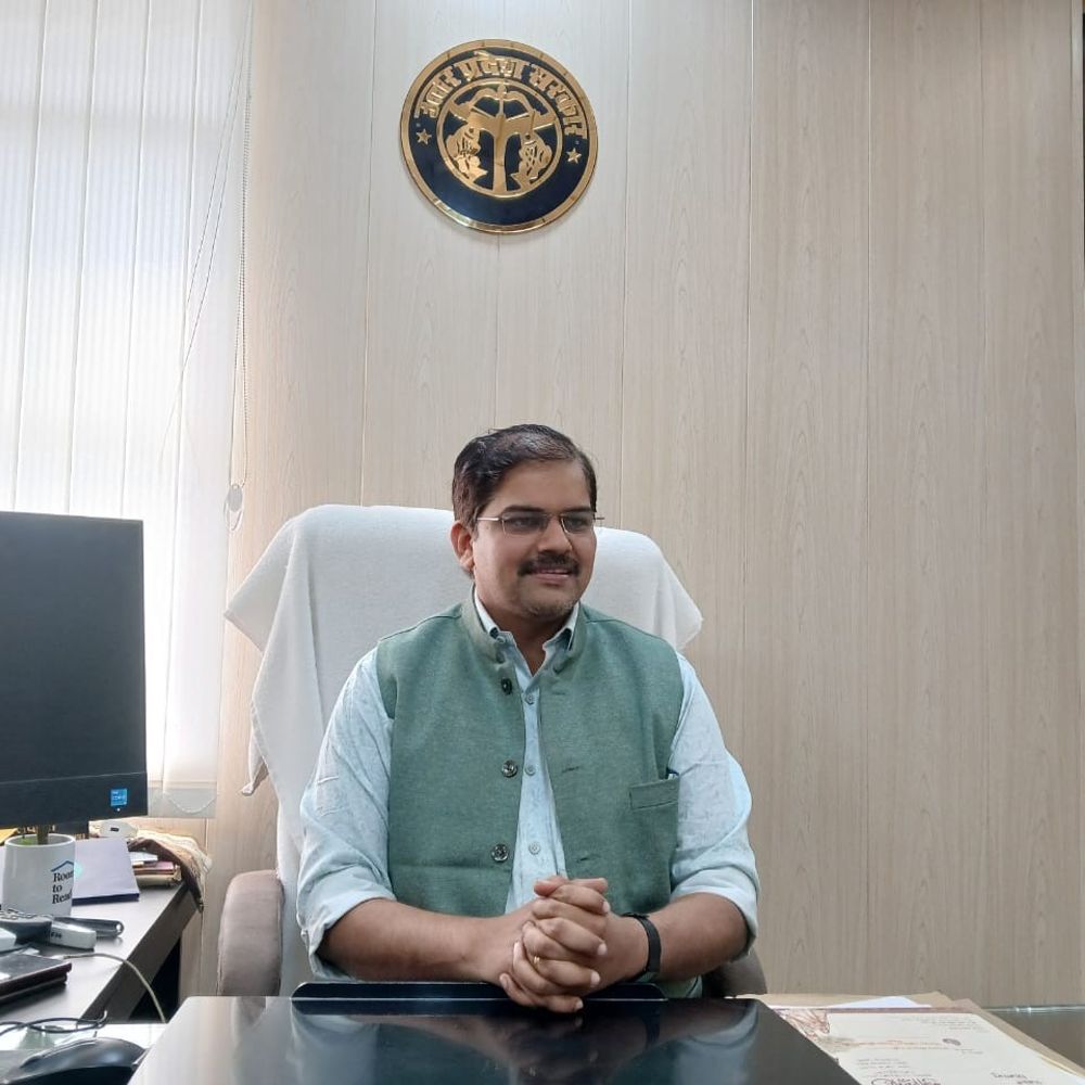 अमेठी में 8वीं तक के स्कूलों में 3 दिन छुट्‌टी:ठंड के कारण डीएम ने दिए निर्देश, टीचर्स को निपटाने होंगे काम