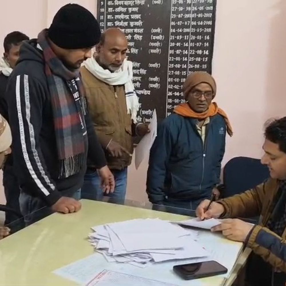 कैमूर सदर अस्पताल में दिव्यांग शिविर, 162 की जांच:प्रमाण पत्र बनाने के लिए एक ही स्थान पर मिली सुविधा