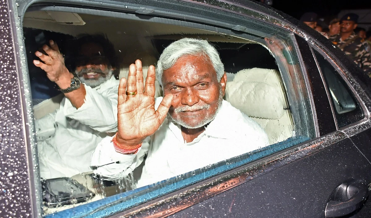 Champai Soren ने चाय श्रमिकों को भूमि अधिकार देने के लिए असम सरकार की सराहना की