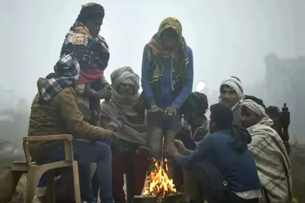 Bihar Weather: बिहार में शिमला से ज्यादा ठंड, 11 जिलों में स्कूलें बंद, पटना से गुजरने वाली 32 ट्रेनें लेट