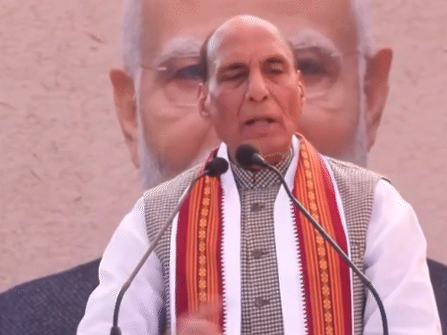 राजनाथ बोले-नेहरू सरकारी पैसे से बाबरी मस्जिद बनाने चाहते थे:सरदार पटेल ने उन्हें ऐसा करने से रोका; स्टेच्यू ऑफ यूनिटी से पटेल को सम्मान मिला