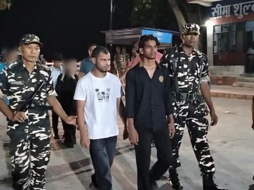 चीन, सऊदी समेत गल्फ कंट्री में लड़कियों की तस्करी:भारत-नेपाल बॉर्डर से 180 दिनों में 100 से अधिक लड़कियां गायब, NHRC पहुंचा मामला