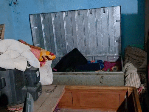 औरंगाबाद में घर से 15 लाख की चोरी:जेवरात और कीमती सामान ले भागे; पड़ोसियों के घर के बाहर दरवाजे पर कुंडी लगा दिया था