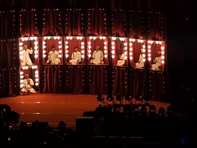 ‘मांगनियार सेडक्शन’ ने जयगढ़ हेरिटेज फेस्टिवल में बांधा समा:लाल चमकदार खिड़कियों से निकला राजस्थान का लोक संगीत, लाइटिंग और प्रजेंटेशन ने किया आकर्षित