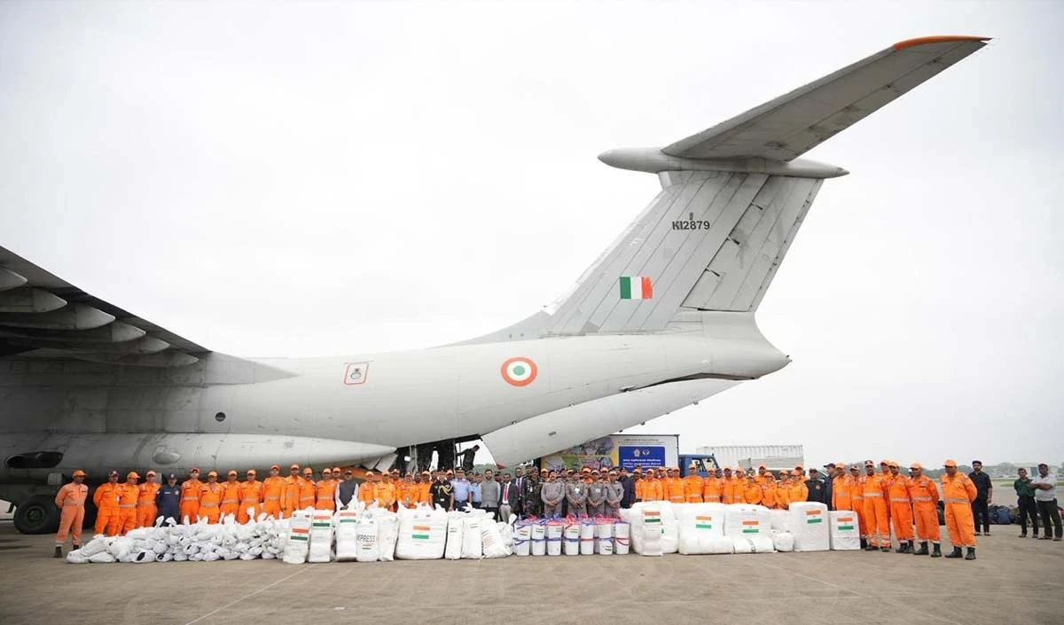 Cyclone Ditwah: श्रीलंका में फंसे भारतीय नागरिकों को वायुसेना के विमान से तिरुवनंतपुरम लाया गया