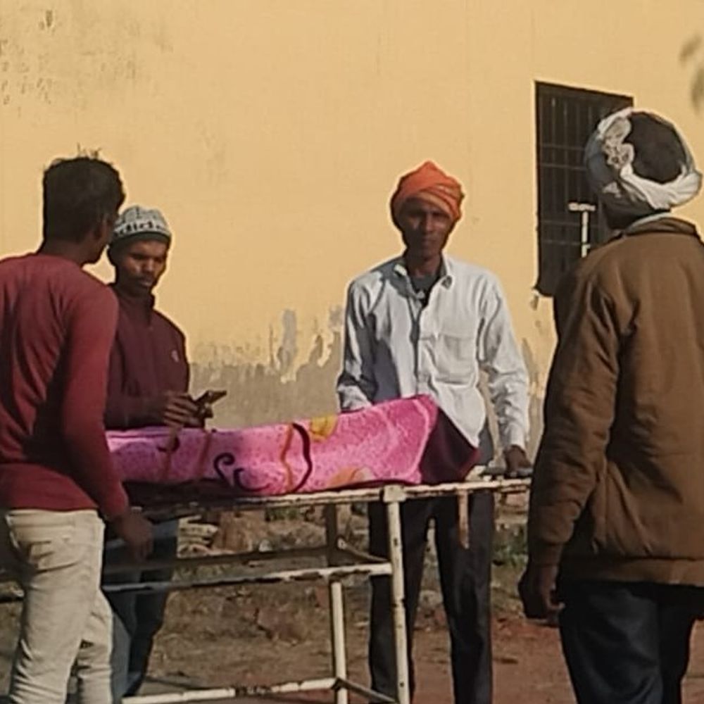 पलामू में ससुराल आए युवक का शव मिला:दो माह पहले किया था प्रेम विवाह, परिजनों ने ससुराल पक्ष पर लगाया हत्या का आरोप