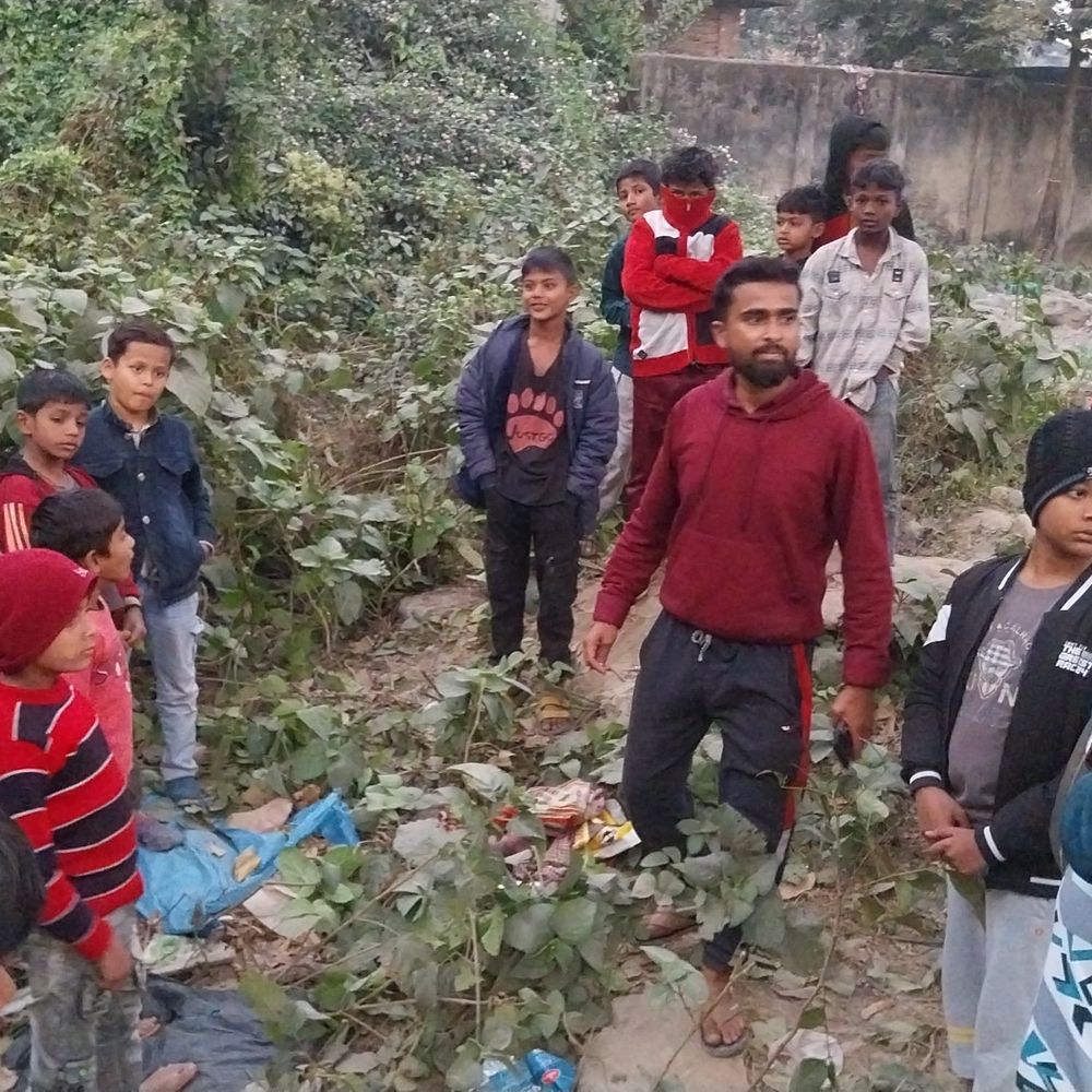 अररिया में नवजात शिशु का मिला शव:सदर अस्पताल के पीछे झाड़ियों से बरामद, जांच में जुटी पुलिस