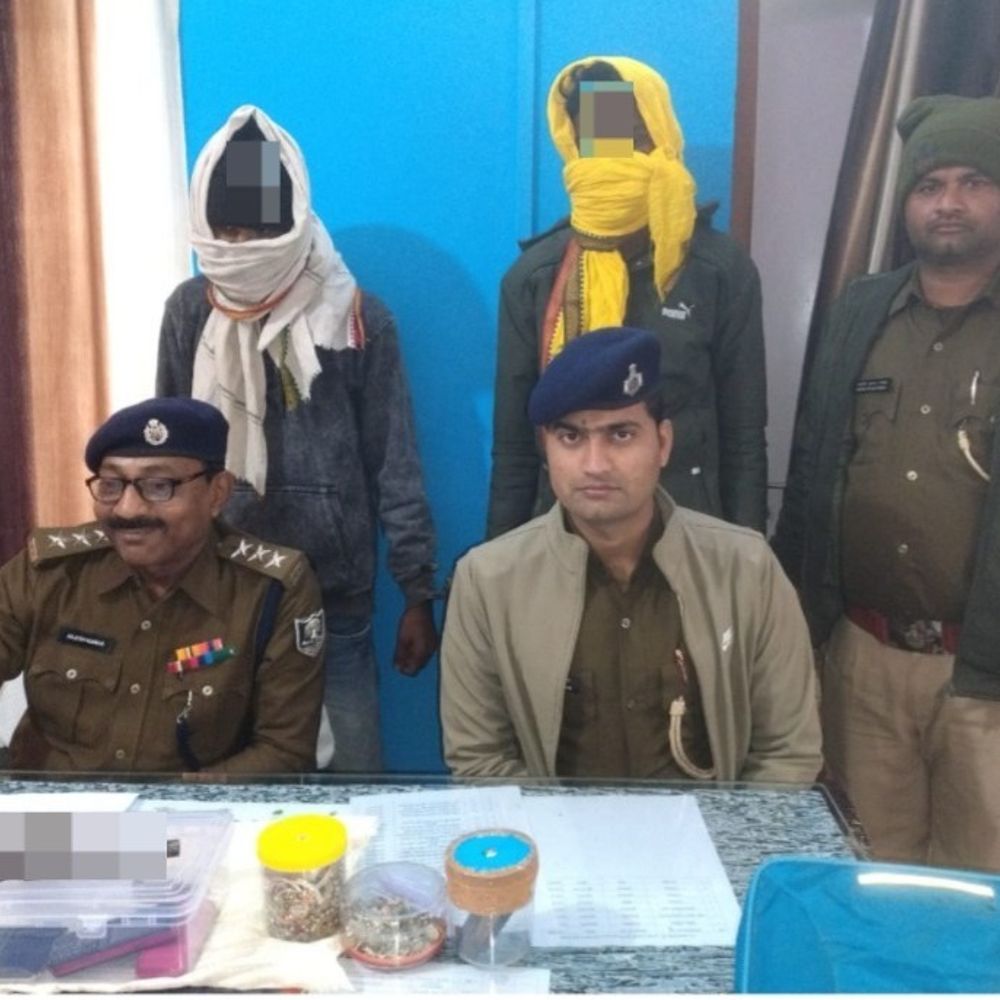 सिधवलिया चोरी कांड का खुलासा, 2 आरोपी अरेस्ट:देशी कट्टा, कारतूस और ज्वेलरी बरामद, दो दिन में पुलिस ने किया खुलासा