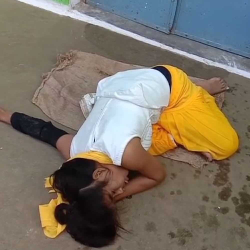 युवती को दूसरी मंजिल से फेंकने का प्रयास:पूर्व मंगेतर और परिजनों पर हमले का आरोप, मामला दर्ज