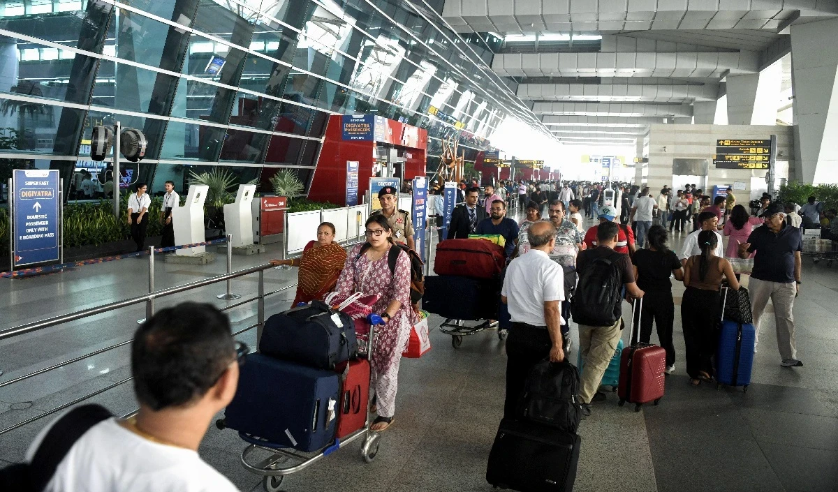Delhi Airport  पर विमान परिचालन प्रभावित, 27 उड़ानें रद्द; इंडिगो ने 59 घरेलू उड़ानें रद्द कीं
