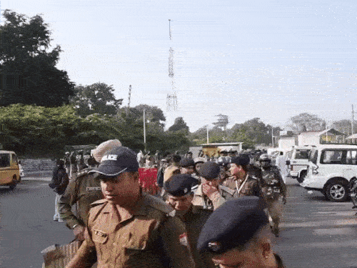 बनभूलपुरा अतिक्रमण मामला- सुप्रीम कोर्ट का फैसला आज:50 हजार लोगों का भविष्य टिका, हल्द्वानी में हाई अलर्ट; 21 उपद्रवियों को हिरासत में लिया