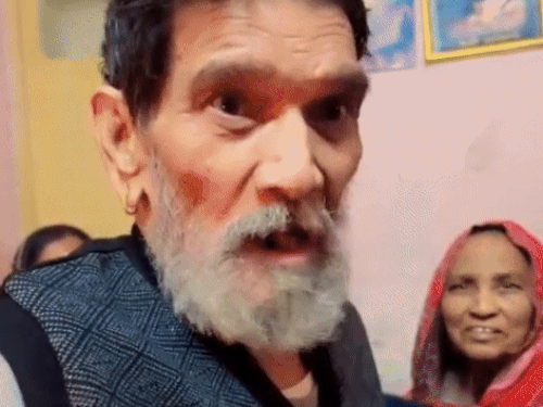 बॉलीवुड सिंगर के पिता आखिरी सांस तक गुनगुनाते रहे:उस्ताद पूरण ने निधन से 2 दिन पहले गाया- न जी भरके जीना, ये क्या जिंदगी है