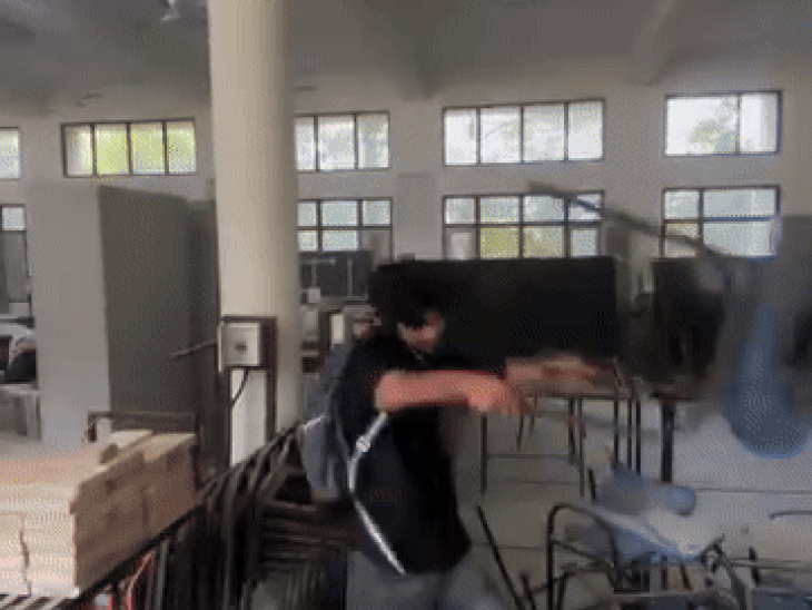 हरियाणा में रील वायरल करने को कॉलेज में तोड़फोड़, VIDEO:बैकग्राउंड में सॉन्ग-अब तक याने भेड़ चराई अब फैशन कु पचरो; कुर्सियां-मशीनें तोड़ी