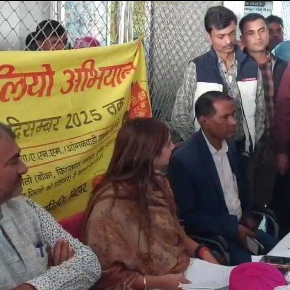 गायघाट सीएचसी में गंदगी देखकर भड़की JDU विधायक कोमल सिंह:कहा- स्वस्थ व्यक्ति भी यहां बीमार पड़ जाएगा, सफाई एजेंसी पर कार्रवाई हो