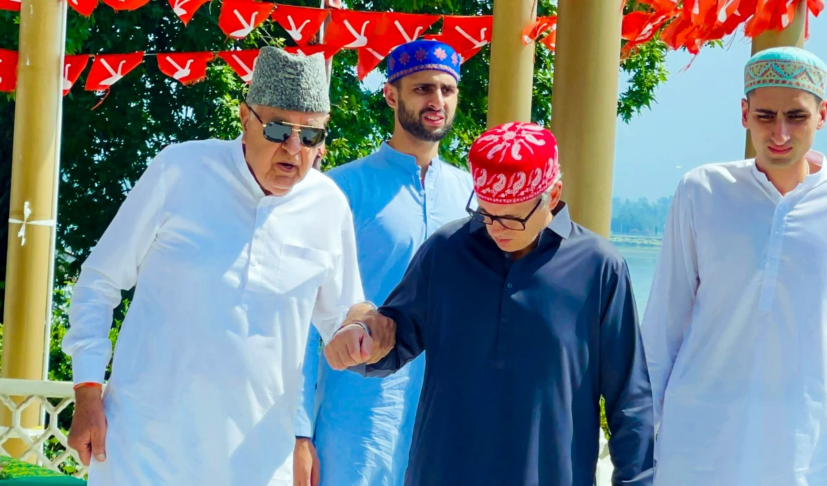 बिल्कुल भी सहमत नहीं…EVM पर पिता फारूख से भिड़ गए CM अब्दुल्ला