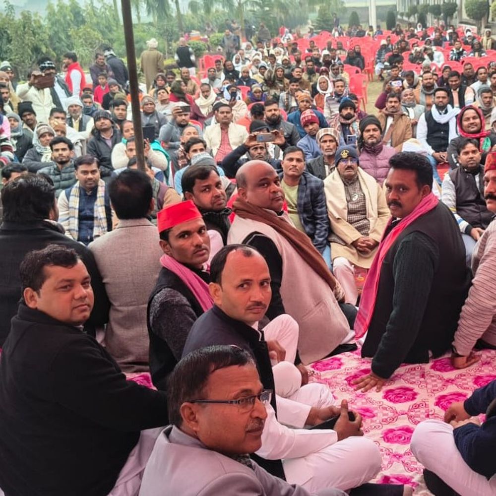 हरदोई में समाजवादी पार्टी का ‘वोट-बचाओ संकल्प दिवस’:नेता बोले- वोट सुरक्षित रहेगा, तभी लोकतांत्रिक लड़ाई मजबूत होगी