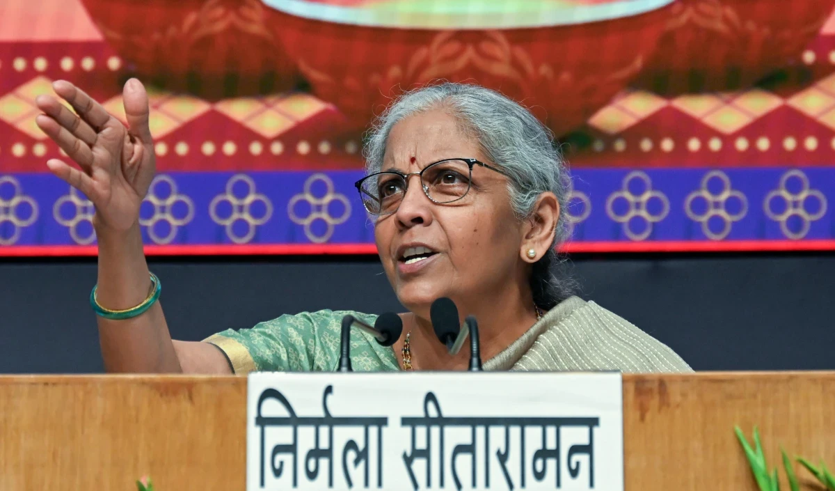 GST Collections: नवंबर में जीएसटी संग्रह 1.7 लाख करोड़ रुपये पर, कर दरों में कटौती का दिखा असर