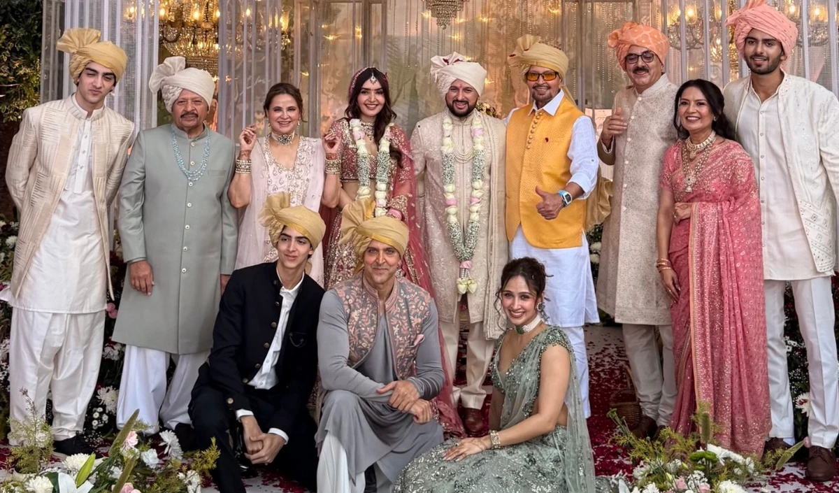 Hrithik Roshan का धमाकेदार डांस: कजिन की शादी में बेटों संग ‘Ishq Tera Tadpave’ पर मचाया धमाल;