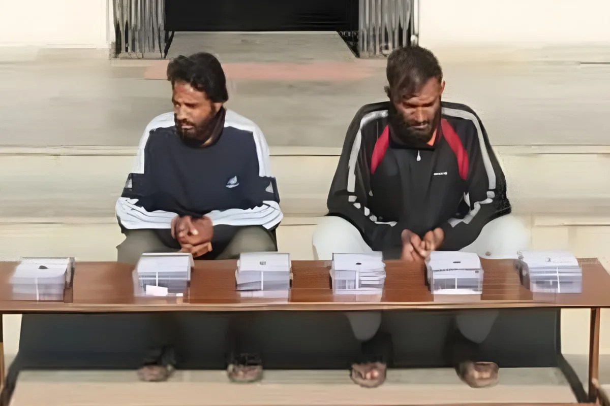 Rajasthan Crime: राजस्थान में यहां हो रही थी हथियारों की डील, एक साथ मिली इतनी पिस्तौल, पुलिस के उड़े होश