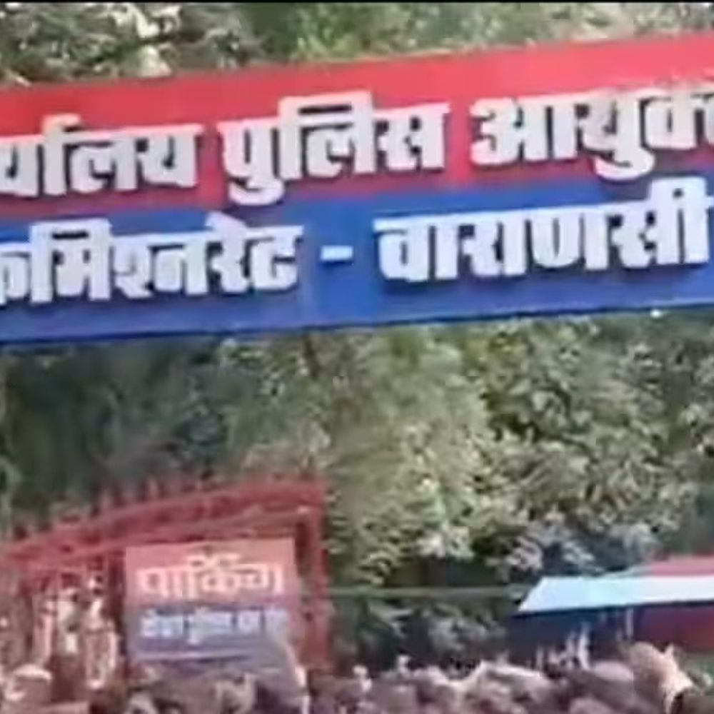 वाराणसी में 2 करोड़ की हेरोइन के साथ तस्कर गिरफ्तार:मुंबई में नए साल की रेव पार्टी में सप्लाई देने से पहले पकड़ाई, लहरतारा चौराहे पर चेकिंग में कार पकड़ाई