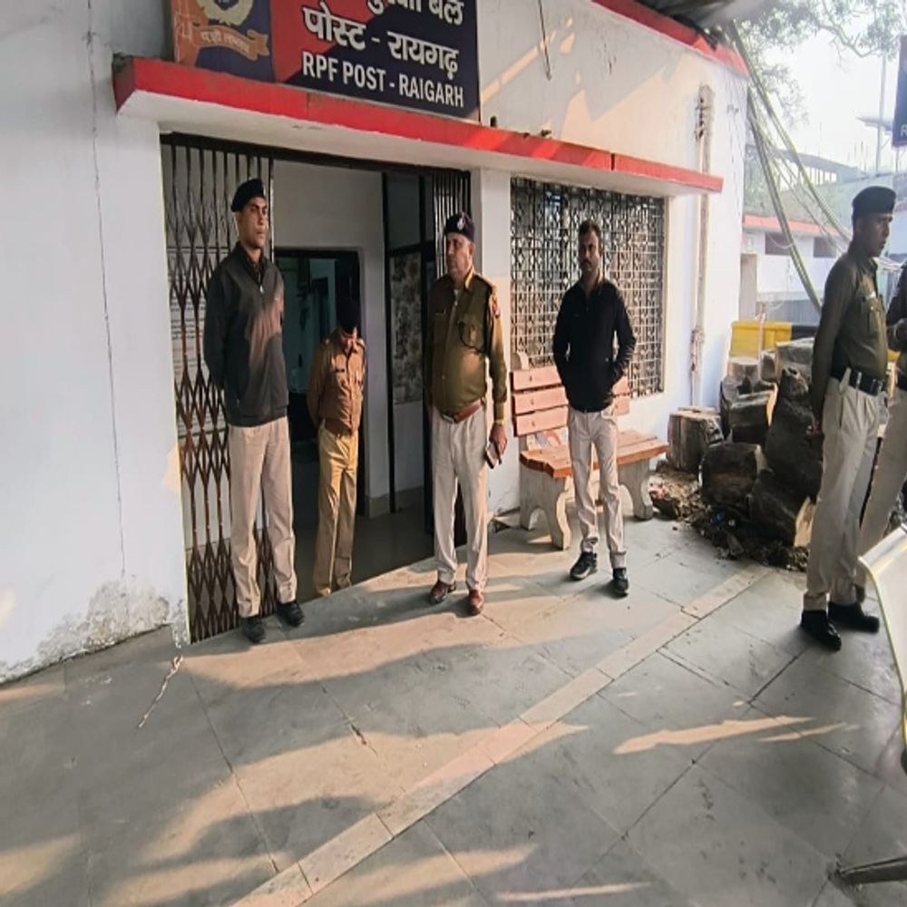 RPF जवान ने हेड कॉन्स्टेबल को मारी गोली…मौत:रायगढ़ में ड्यूटी के दौरान हुए विवाद में हत्या, सुबह 4 बजे की वारदात