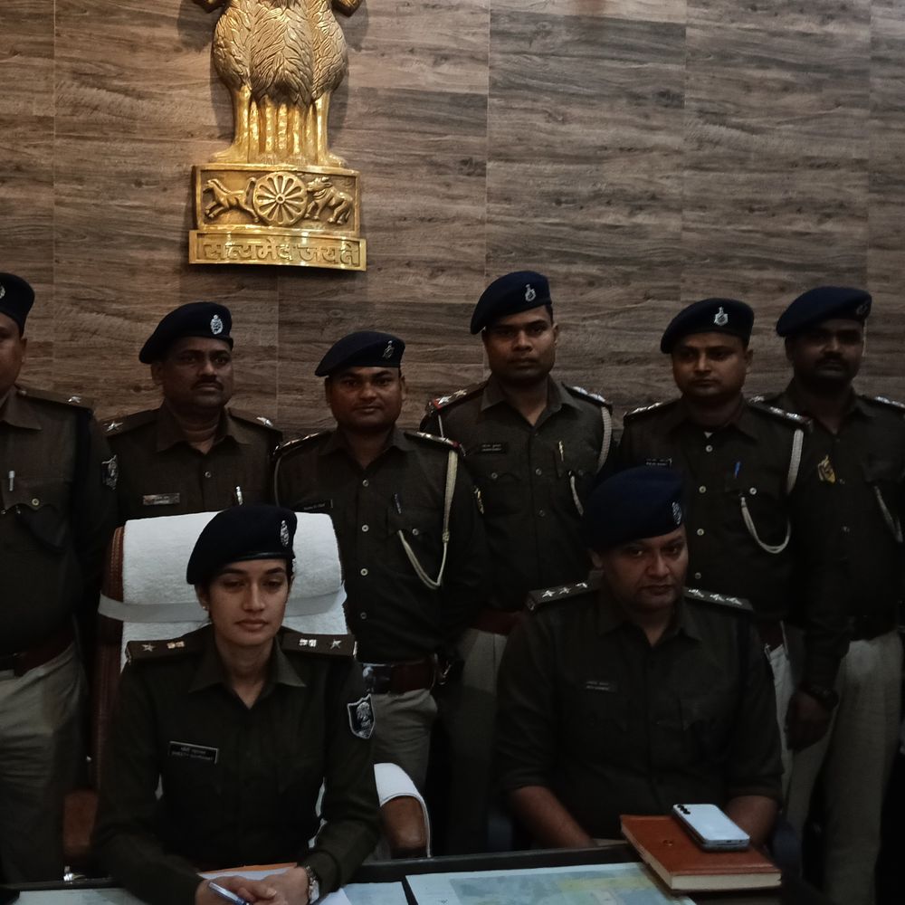 मारपीट-फायरिंग मामले में हथियार के साथ 5 गिरफ्तार:पूर्णिया में देसी कट्टा और खोखा बरामद; वायरल वीडियो के आधार पर पुलिस की कार्रवाई