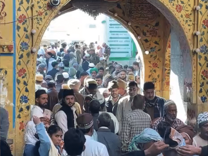 दरगाह उर्स में आज पेश होगी PM की चादर:केंद्रीय अल्पसंख्यक कार्य मंत्री किरेन रिजिजू पहुंचें अजमेर