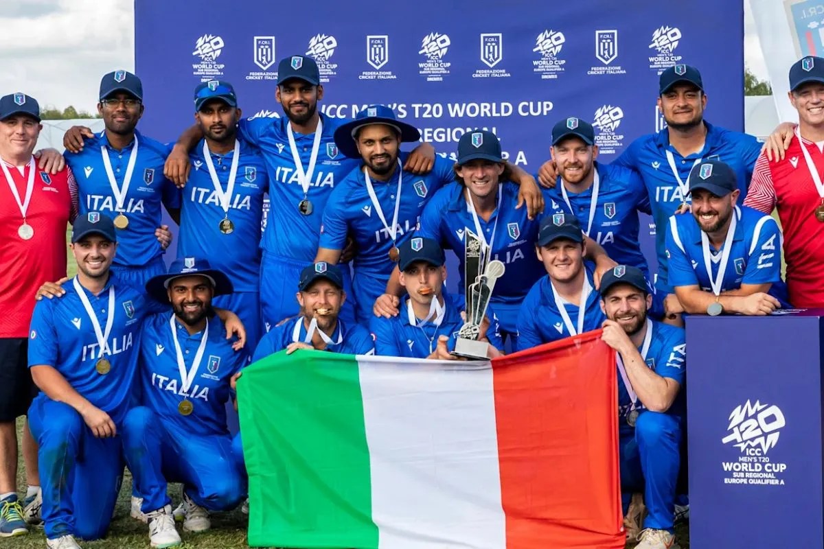 T20 वर्ल्ड कप से ठीक पहले इस टीम ने कप्तान को दिखा दिया बाहर का रास्ता, इस खिलाड़ी को दी कमान