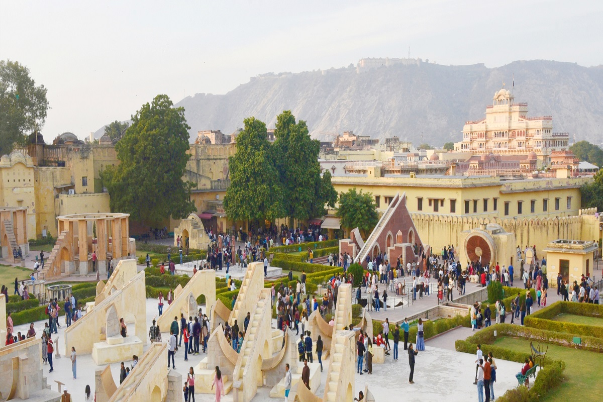 जयपुर में टूरिस्ट डेस्टीनेशन पर मनाया क्रिसमस, 49,854 पर्यटक पहुंचे,इतने पर्यटकों ने देखा आमेर किला और हवामहल