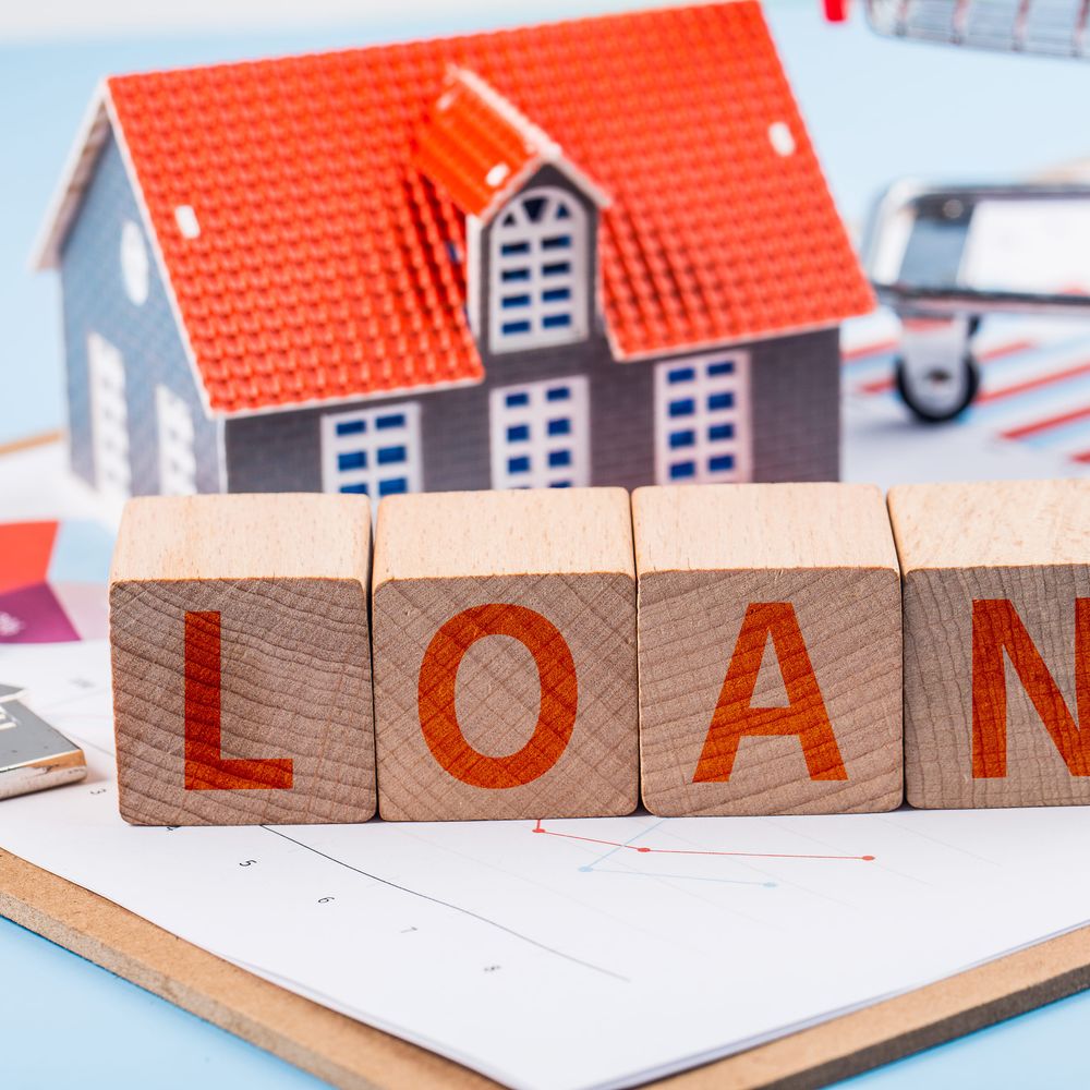 LIC हाउसिंग फाइनेंस ने होम लोन की ब्याज दरें घटाईं:अब 7.15% शुरुआती रेट पर लोन मिलेगा; 825 से ज्यादा CIBIL स्कोर वालों को सबसे ज्यादा फायदा होगा