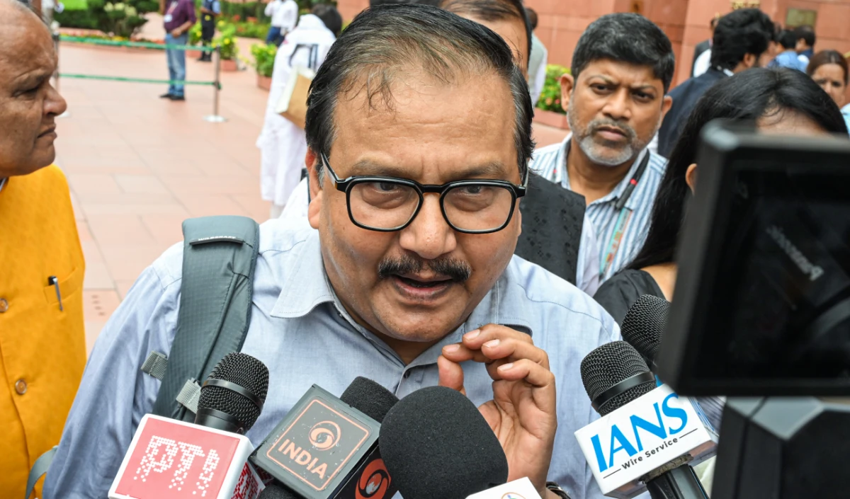 नाम में ‘राम’ होने से कुछ भी करने की छूट नहीं मिल जाती…,  MGNREGA विवाद पर बोले RJD सांसद मनोज झा