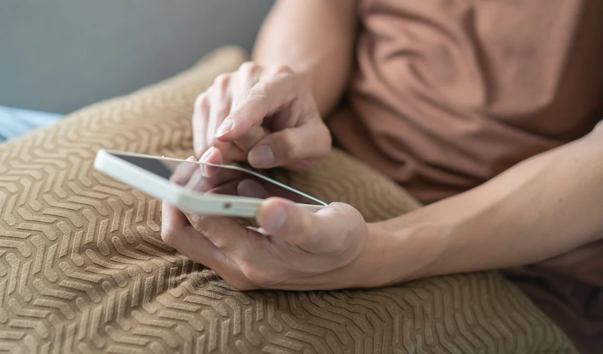 मोबाइल में Sanchar Saathi App अनिवार्य नहीं, केंद्र सरकार ने आदेश वापस लिया, जासूसी के आरोप पर सरकार का स्पष्टीकरण